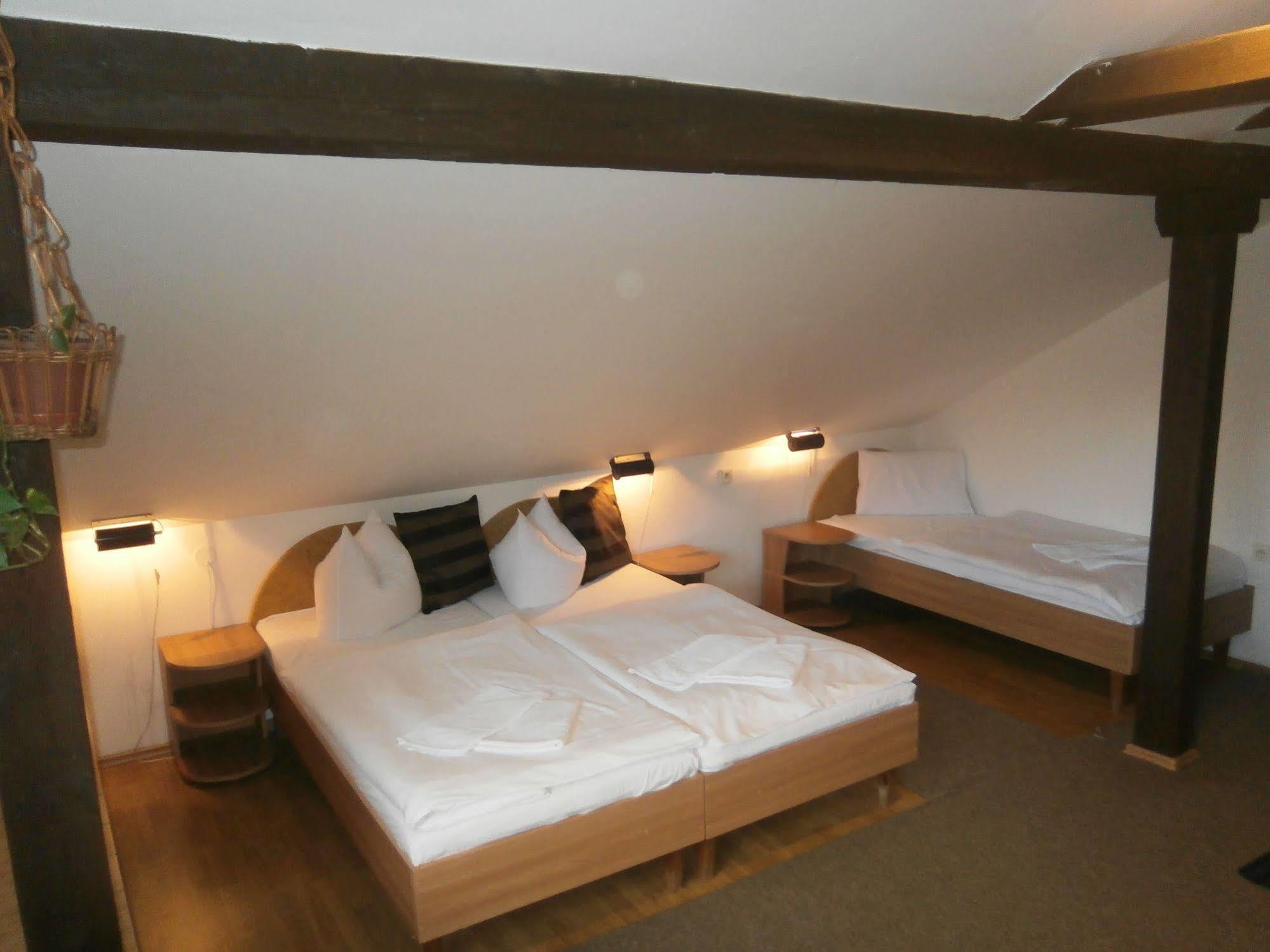 Hotel Dzban Jindrichov Εξωτερικό φωτογραφία