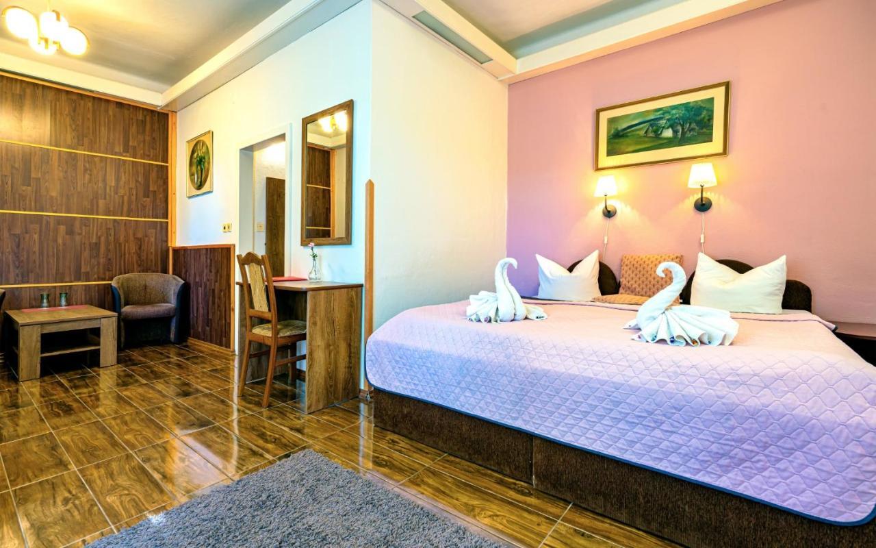 Hotel Dzban Jindrichov Εξωτερικό φωτογραφία